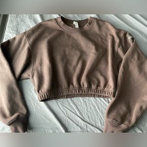 ALO Yoga Brown Cropped Sweatshirt